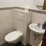 3 Zimmerwohnung Naehe Autobahn A8 *