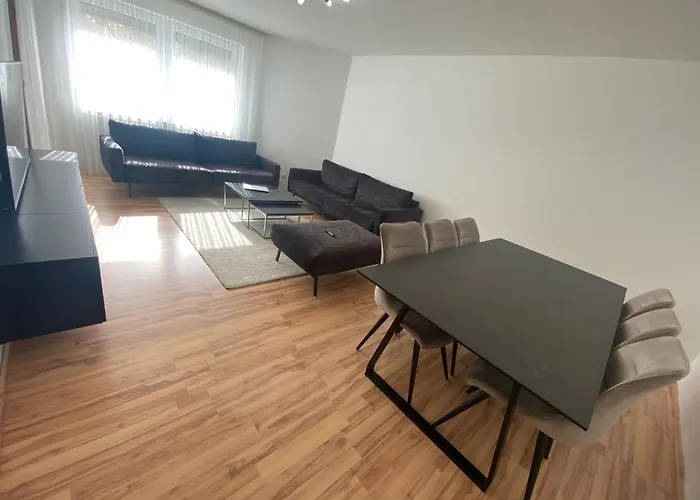 Apartament 3 Zimmerwohnung Naehe Autobahn A8 *